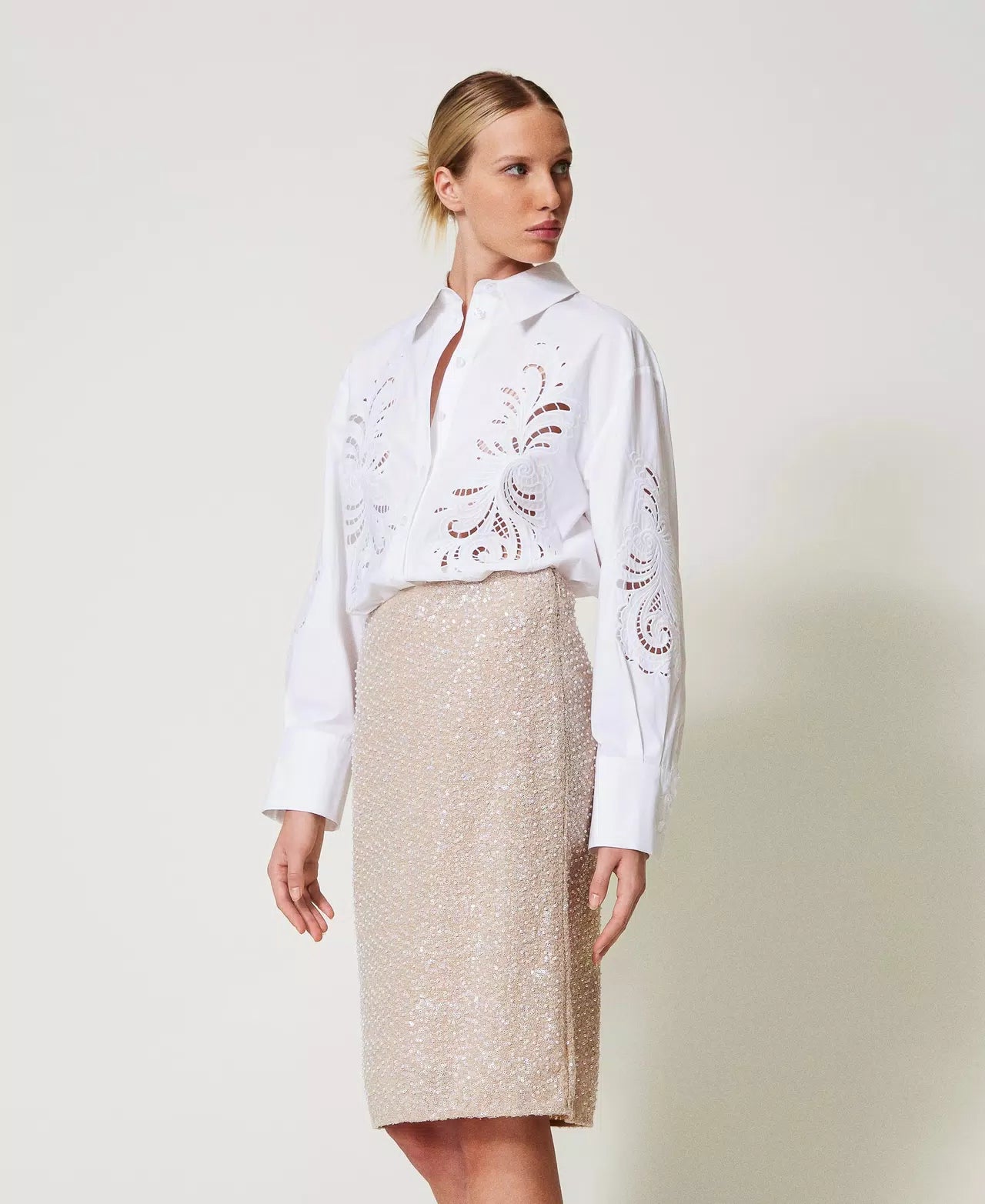 Midi skirt with sequins and pearls