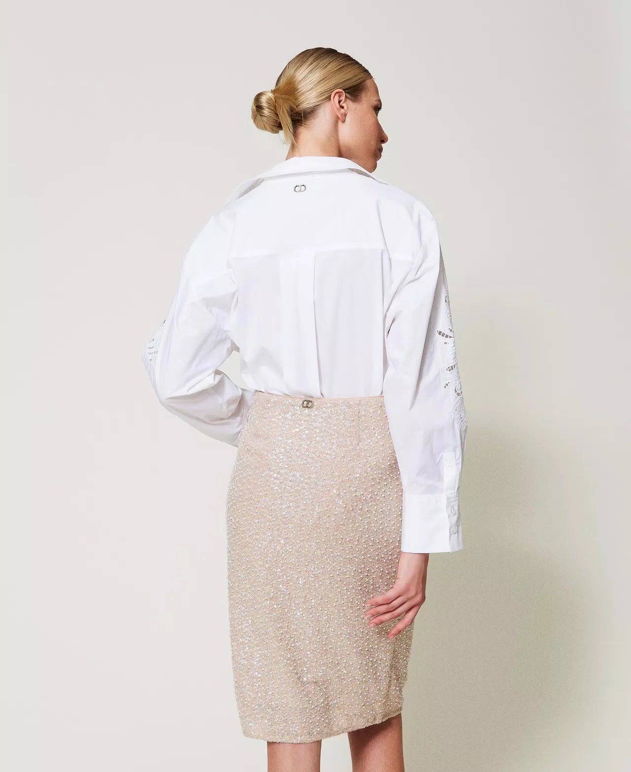 Midi skirt with sequins and pearls