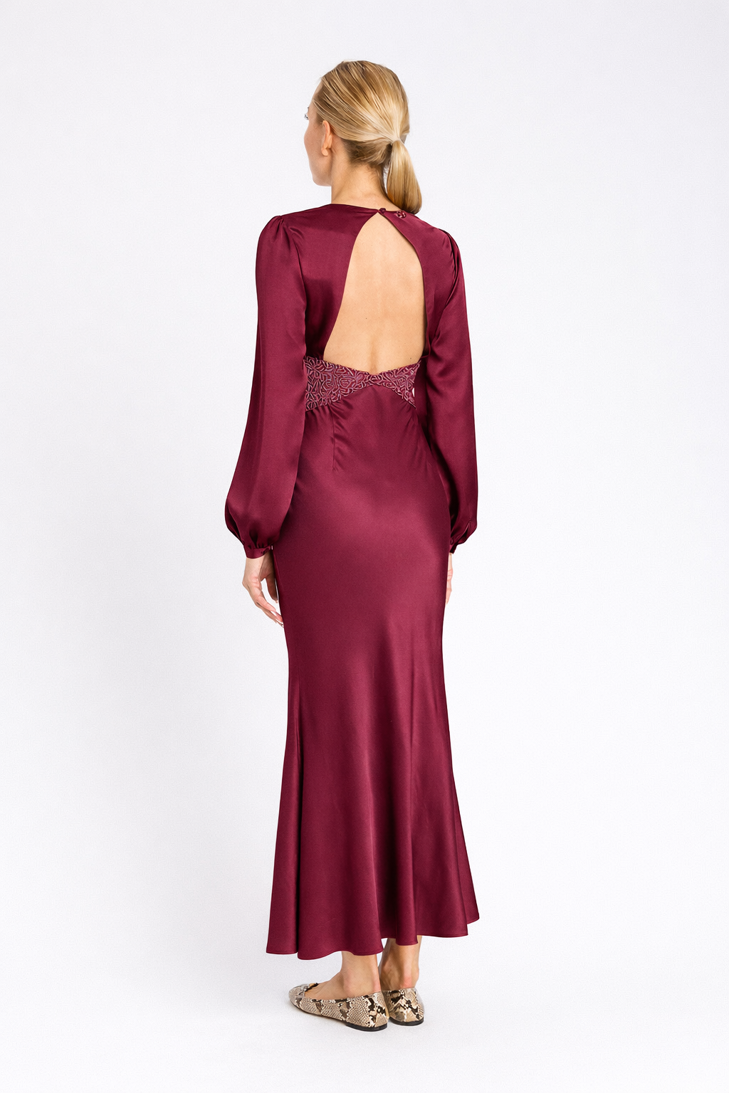 Luna Lace-Back Satin Dress – Burgundy