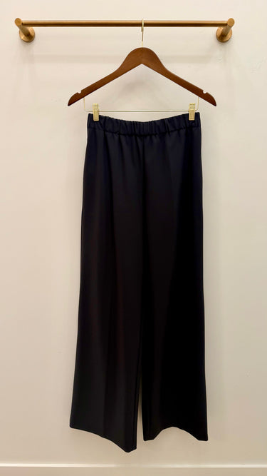 Antracite Trouser by Liviana Conti – detail view