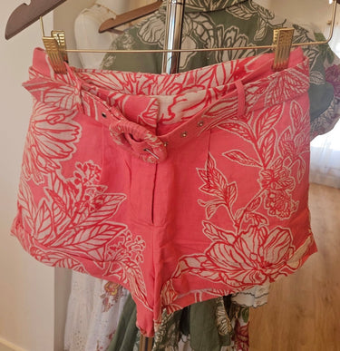 Shorts With Hghtlight Emb And Buckle Belt