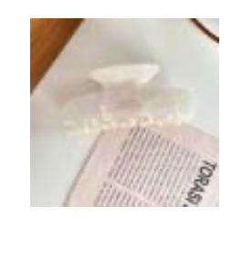 Saujette French Acetate Hair Claw Clip- Mermaid White